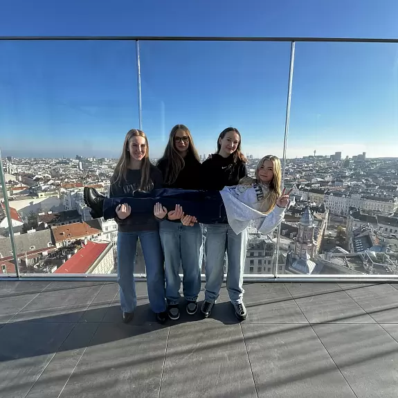 d9b25f3b-2fc2-47df-a140-8a11f60d6c28