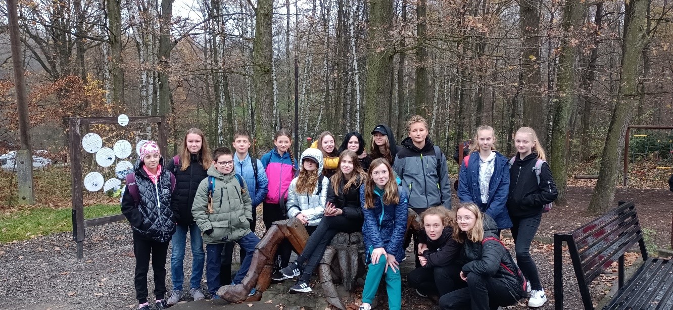Společná fotka žáků v ZOO Ostrava