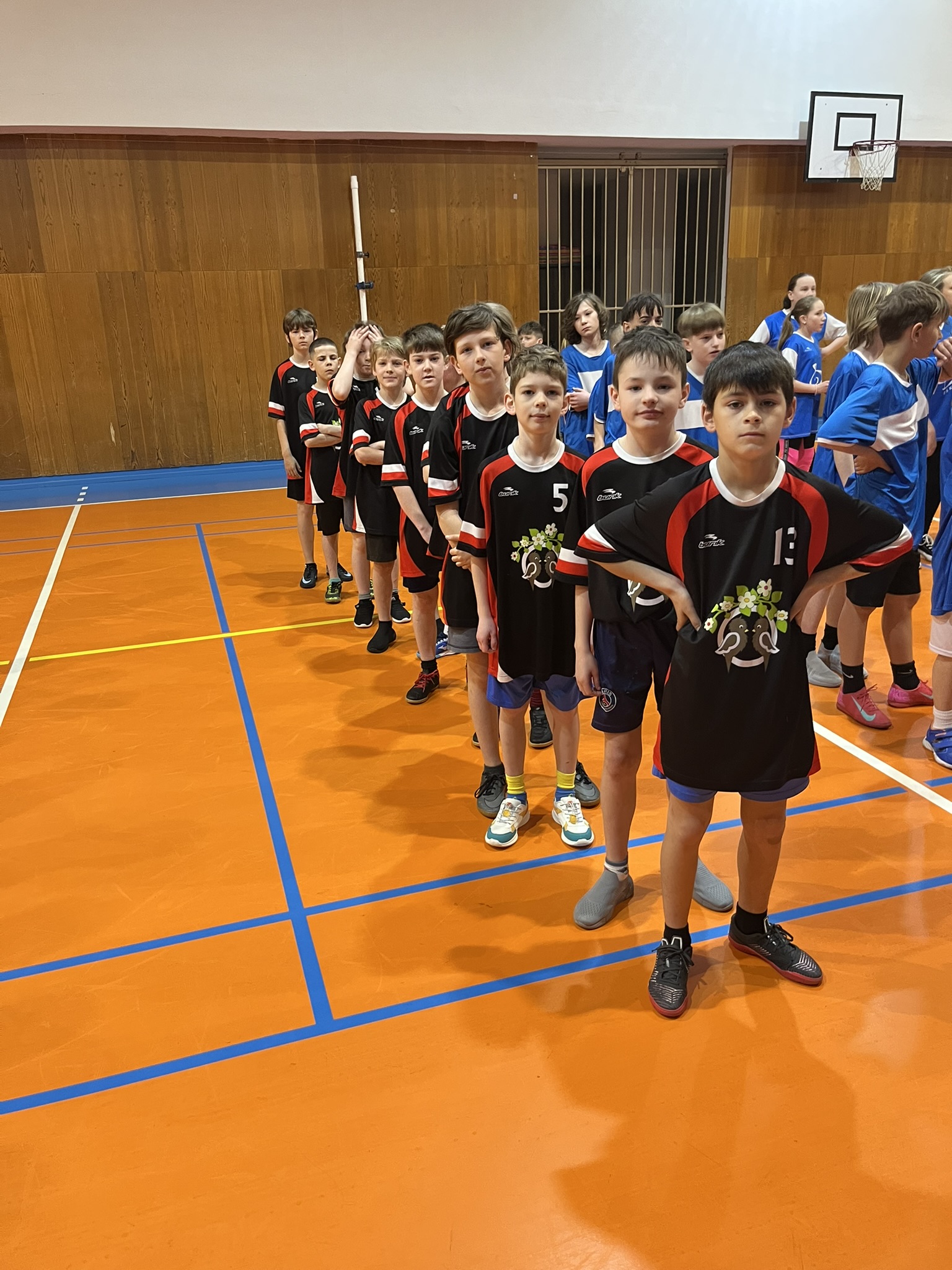 N&aacute;&scaron; t&yacute;m z prvn&iacute;ho stupně